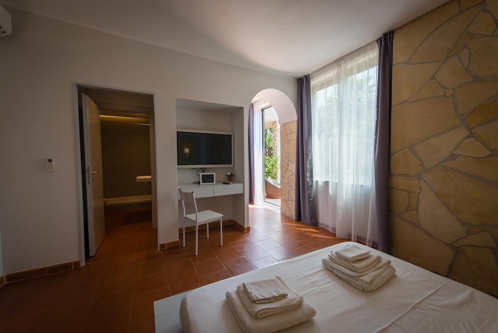 Birkin Apartments Каляри Стая снимка