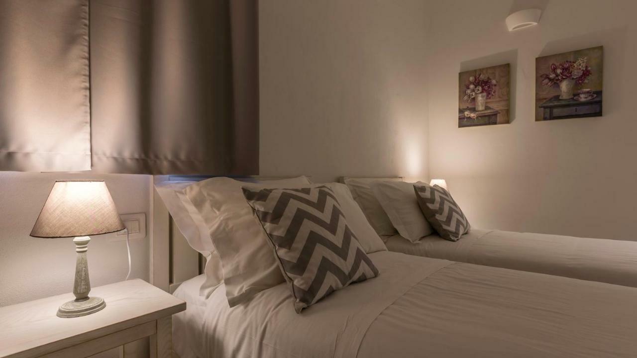Birkin Apartments Каляри Екстериор снимка